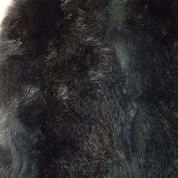 Andrew Marc Genuine NZ Opossum Fur Oversize‎ Vest - Picture 5 of 10